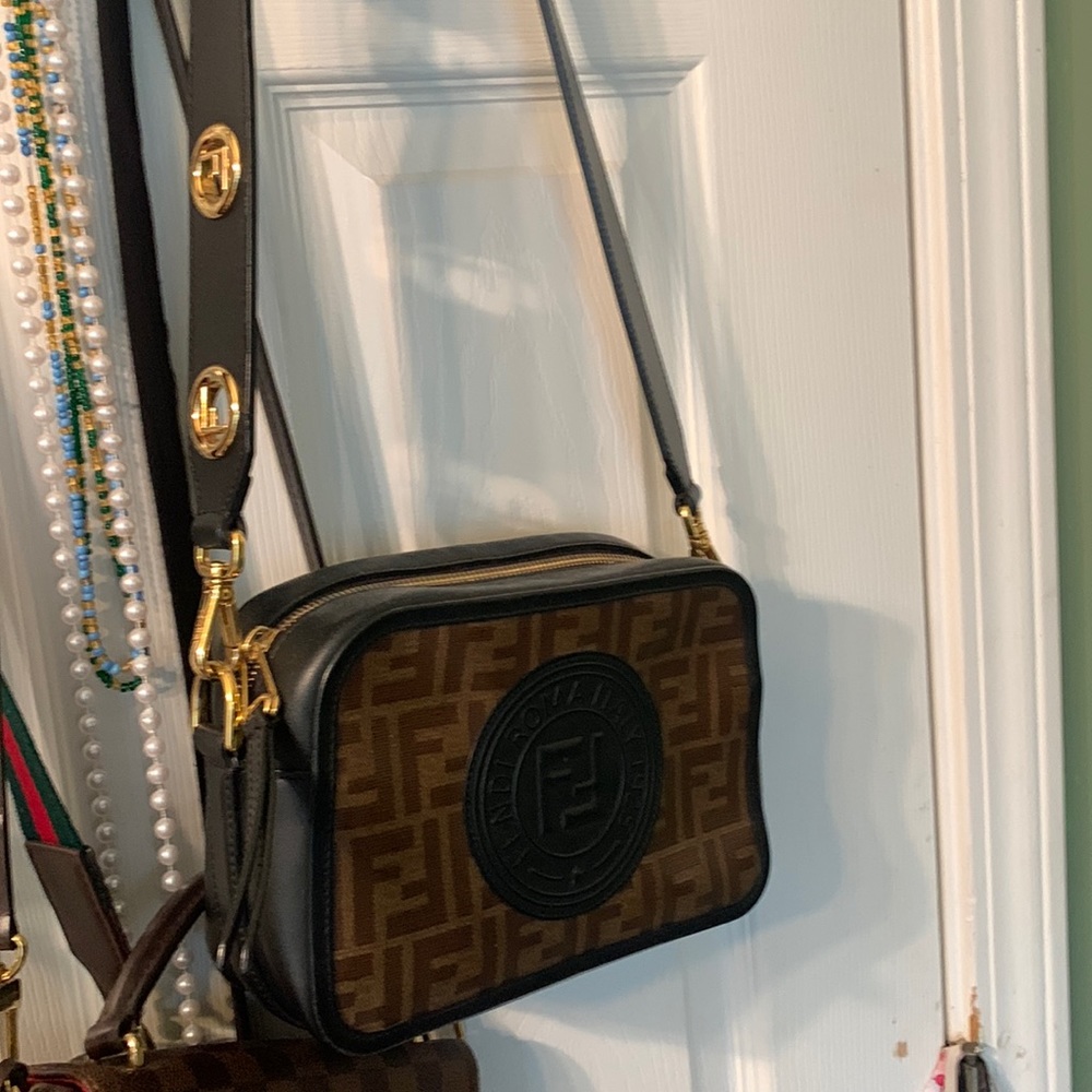Good condition no scratches brown and black